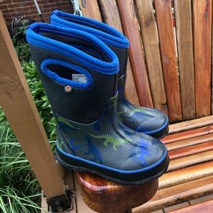 Bogs insulated boots size 9 toddler